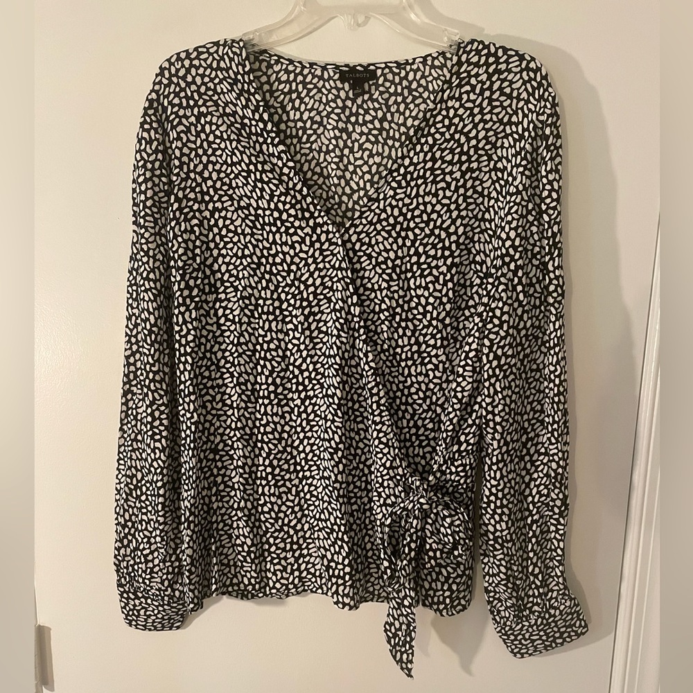 Talbots Faux Wrap Top Size Large - image 1